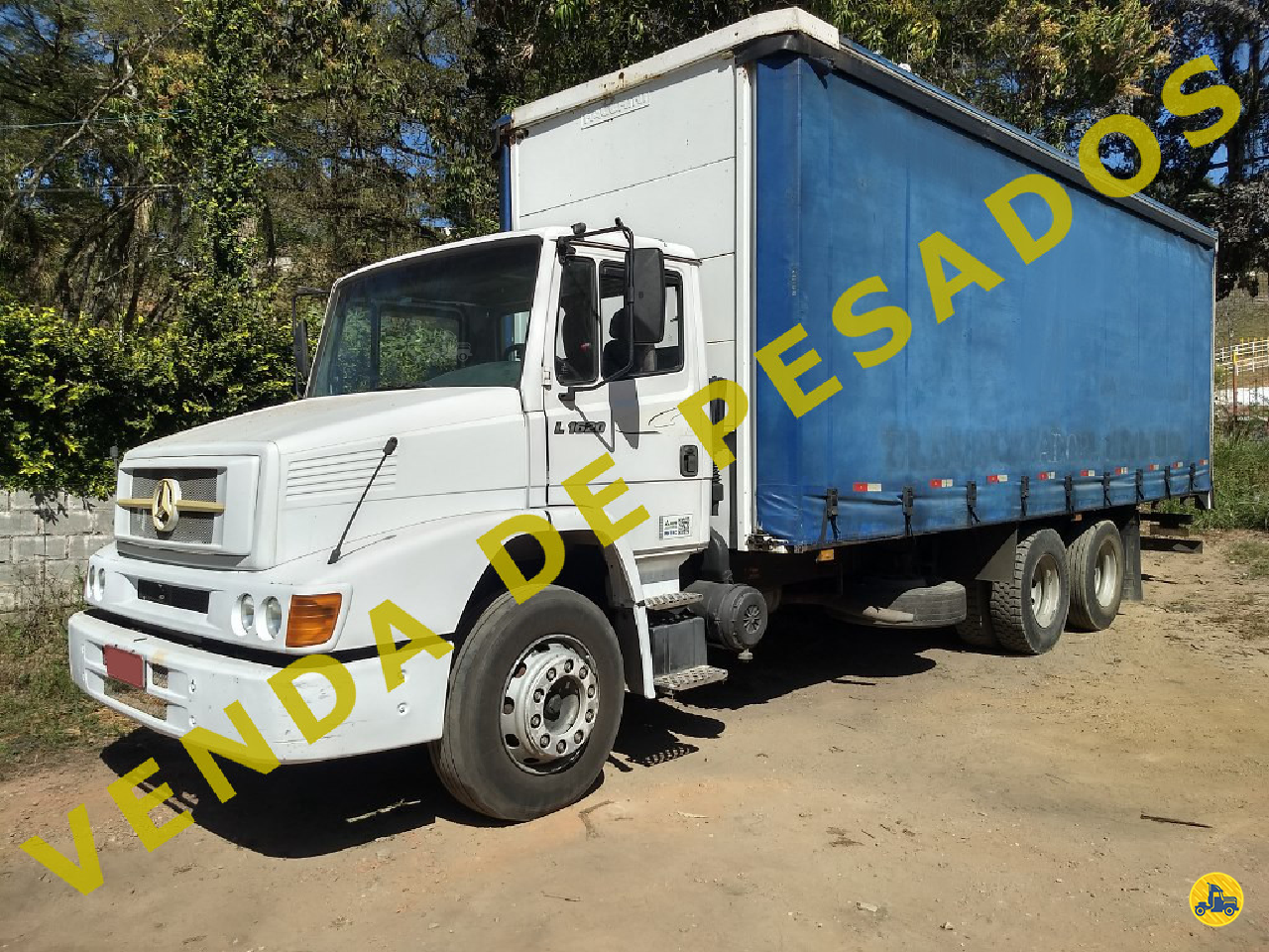 CAMINHAO MERCEDES-BENZ MB 1620 Baú Sider Truck 6x2 Venda de Pesados SAO JOSE DOS CAMPOS SÃO PAULO SP